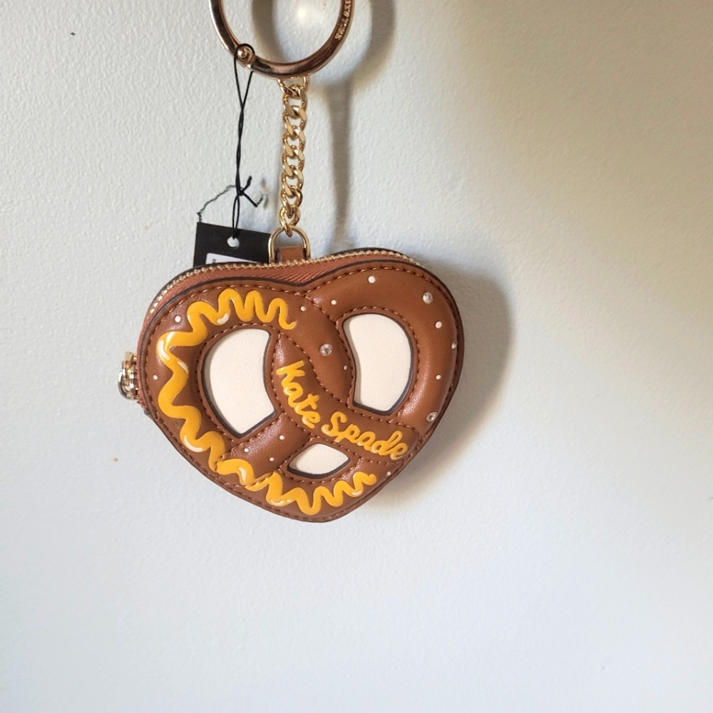 Kate Spade Novelty pretzel  key ring coin pouch